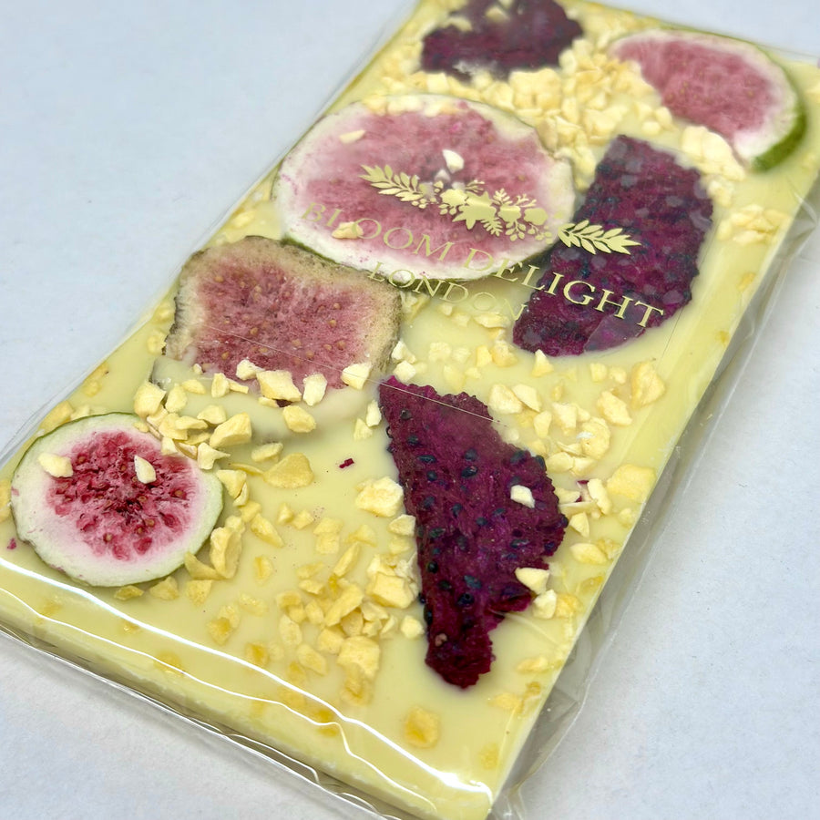 White chocolate with Freeze-dried Fruits