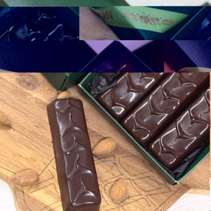 Rose, Super Berries & Pistachio Bar with Collagen — 54% Dark Chocolate (Box Of 3)