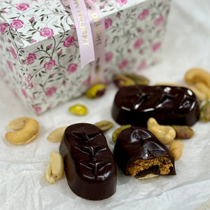 Healthier and Nutritious Energy Chocolate Bites with Dates and Nuts